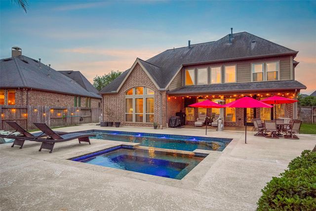 27554 Kingsland Place Lane, Fulshear, TX 77441