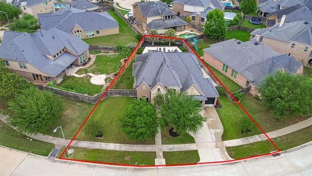 27554 Kingsland Place Lane, Fulshear, TX 77441