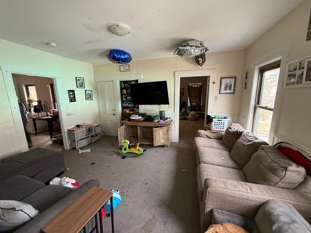 36 Barker Street, Rockingham, VT 05101