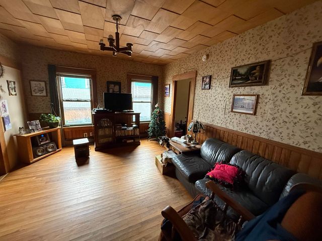 36 Barker Street, Rockingham, VT 05101