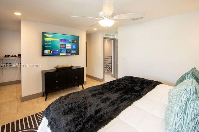2061 Washington Avenue 4, Opa-Locka # 4, Opa Locka, FL 33054