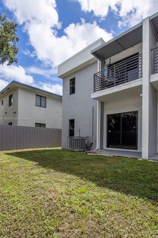 2061 Washington Avenue 4, Opa-Locka # 4, Opa Locka, FL 33054