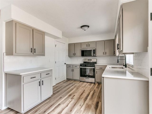 3301 Simmons Drive, Del City, OK 73115