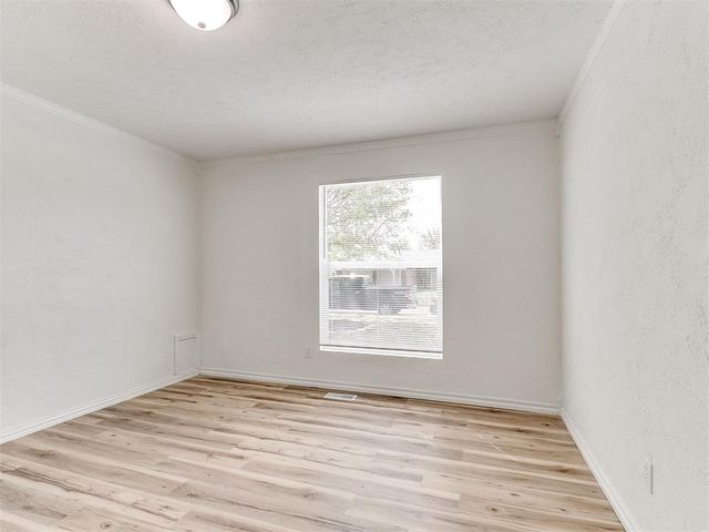 3301 Simmons Drive, Del City, OK 73115