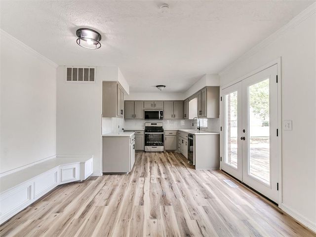 3301 Simmons Drive, Del City, OK 73115