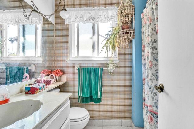 6308 Hillsdale Boulevard, Sacramento, CA 95842