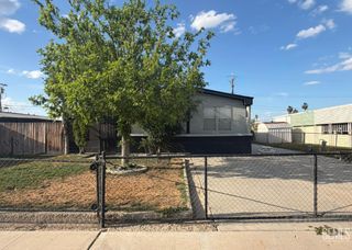 2512 Fairview Road, Bakersfield, CA 93304