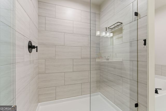 325 Hayden Circle, Woodstock, GA 30189