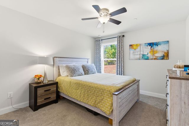 325 Hayden Circle, Woodstock, GA 30189