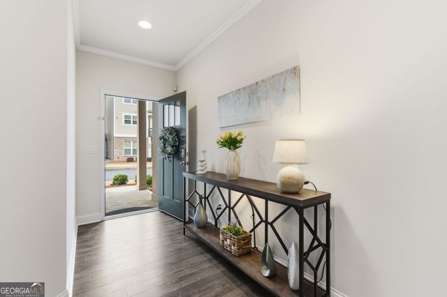 325 Hayden Circle, Woodstock, GA 30189