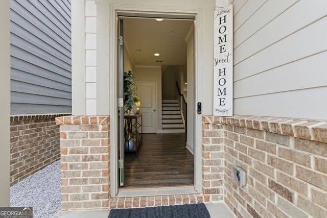 325 Hayden Circle, Woodstock, GA 30189