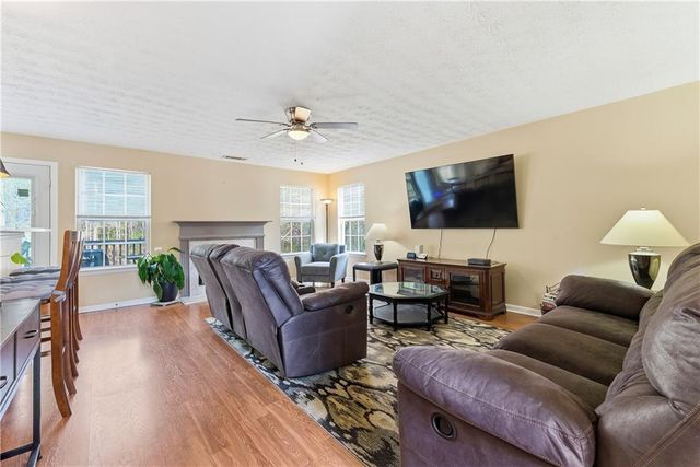 3561 Coveside Court, Loganville, GA 30052