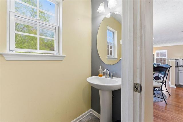 3561 Coveside Court, Loganville, GA 30052