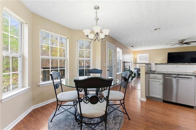 3561 Coveside Court, Loganville, GA 30052