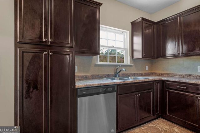 469 NE Archie Way NE, Ludowici, GA 31316