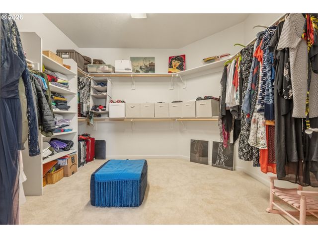 3109 Sw COLLINS Ct, Portland, OR 97219