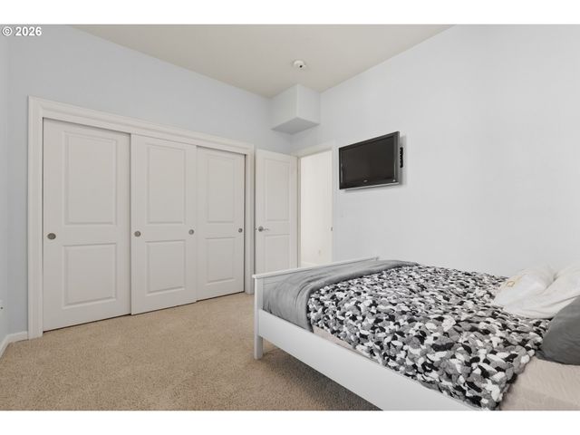 3109 Sw COLLINS Ct, Portland, OR 97219