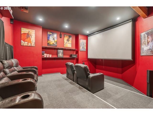 3109 Sw COLLINS Ct, Portland, OR 97219