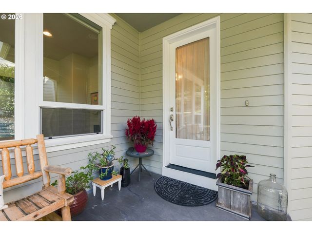 3109 Sw COLLINS Ct, Portland, OR 97219