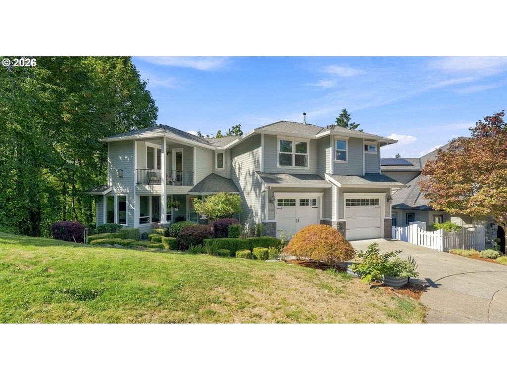 3109 Sw COLLINS Ct, Portland, OR 97219