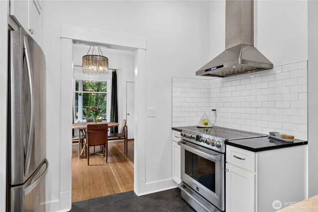 4218 26th Avenue SW, Seattle, WA 98106