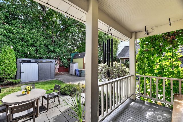 4218 26th Avenue SW, Seattle, WA 98106