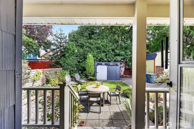 4218 26th Avenue SW, Seattle, WA 98106