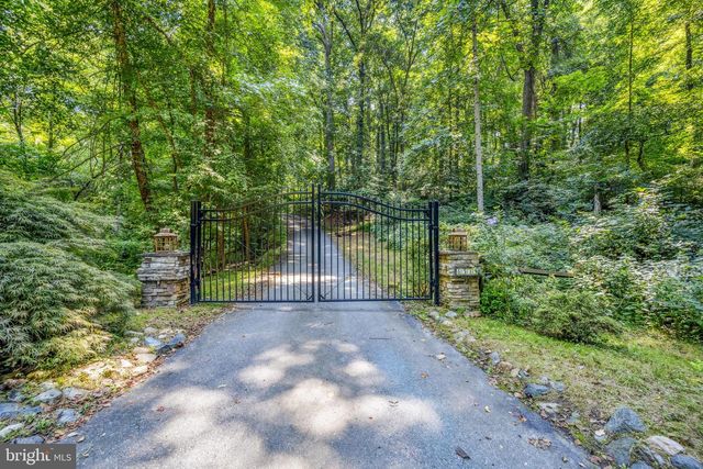 8535 ACOUSTIC LN, Port Tobacco, MD 20677