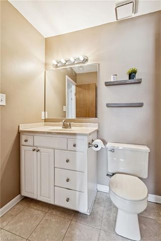 225 Bridgewater DR, Newport News, VA 23603