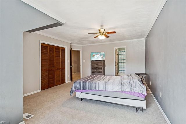 225 Bridgewater DR, Newport News, VA 23603