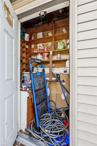 225 Bridgewater DR, Newport News, VA 23603