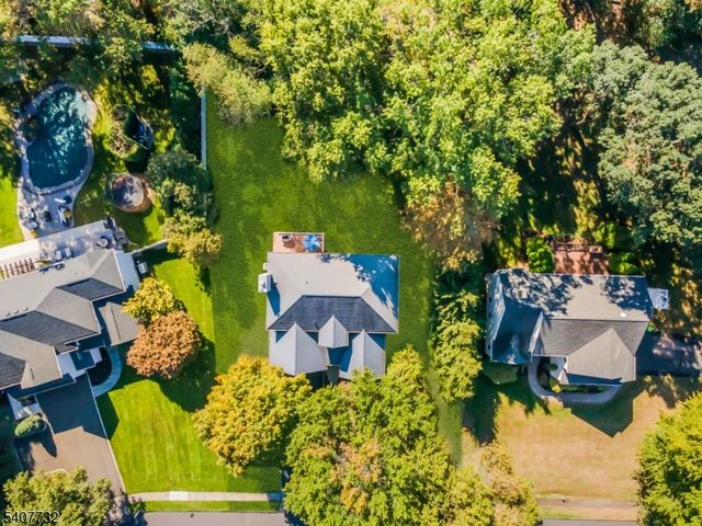 4 Erin Ct, Bridgewater Twp., NJ 08807