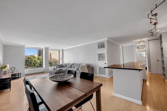 1 Gold Street APT 9D, Hartford, CT 06103