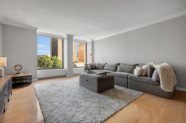 1 Gold Street APT 9D, Hartford, CT 06103