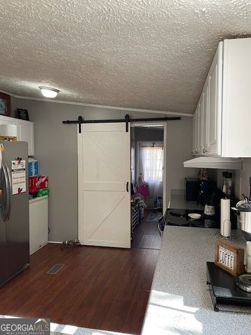 5859 Lake Sinclair Drive, Sparta, GA 31087