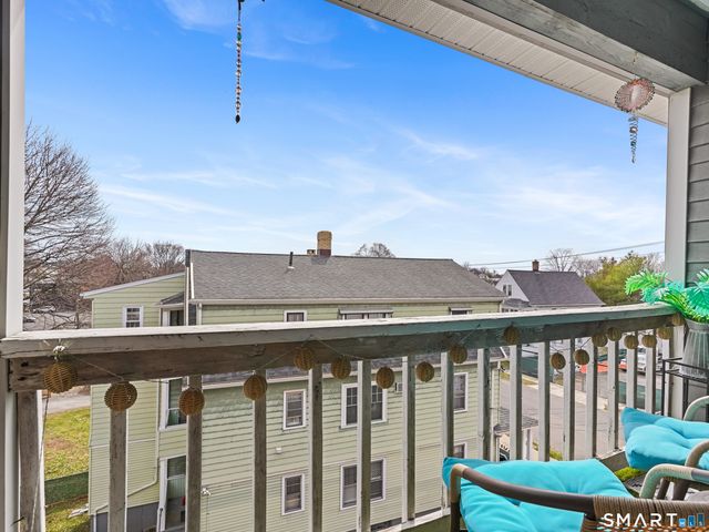 132 Bennett Street 302, Bridgeport, CT 06605