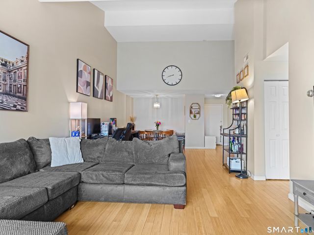 132 Bennett Street 302, Bridgeport, CT 06605