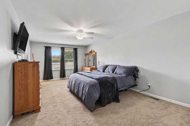 5531 Morehouse Court, Portage, IN 46368