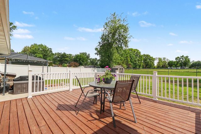 5531 Morehouse Court, Portage, IN 46368