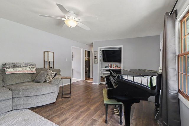 5531 Morehouse Court, Portage, IN 46368