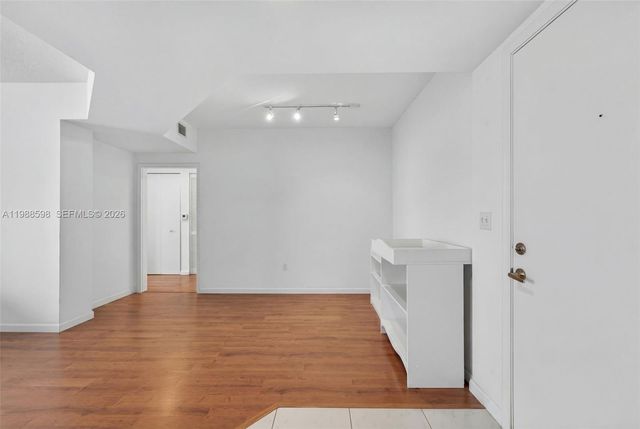 18800 NE 29th Ave 904, Aventura, FL 33180