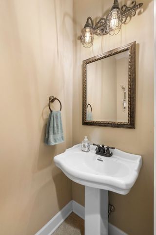 69 Deer Run Rd, Cross Plains, TN 37049