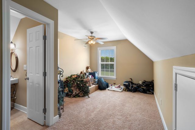 69 Deer Run Rd, Cross Plains, TN 37049