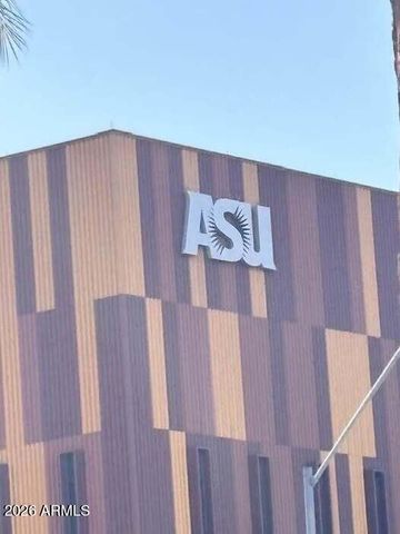 100 E FILLMORE Street 208, Phoenix, AZ 85004