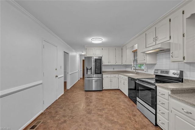 729 Jouett DR, Newport News, VA 23608