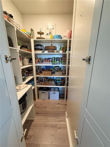 1684 N 163rd Street, Basehor, KS 66007