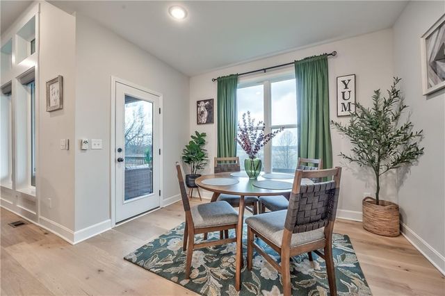 1684 N 163rd Street, Basehor, KS 66007