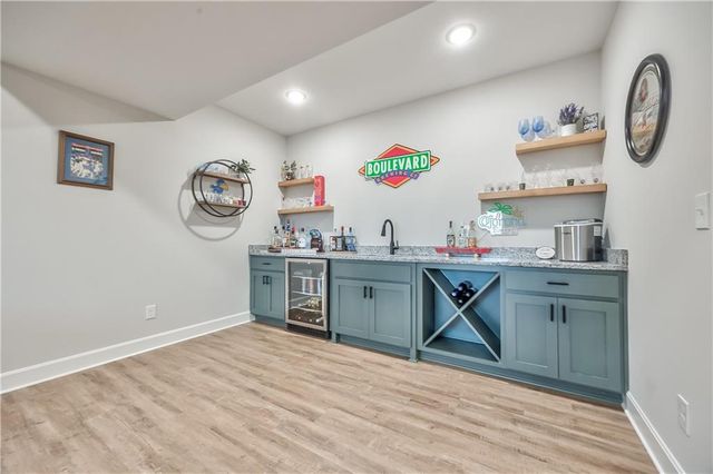 1684 N 163rd Street, Basehor, KS 66007