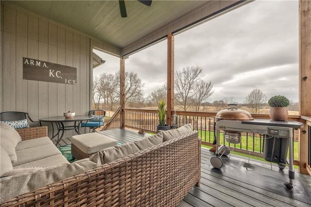 1684 N 163rd Street, Basehor, KS 66007