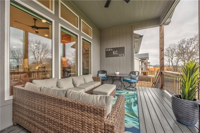 1684 N 163rd Street, Basehor, KS 66007